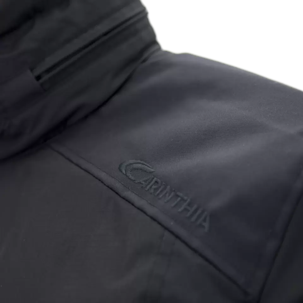 Striukė CARINTHIA HIG 4.0 Juoda