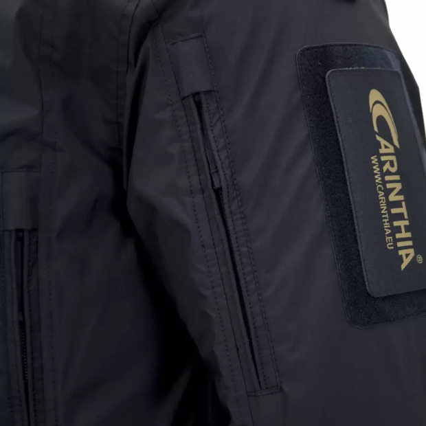 Striukė CARINTHIA HIG 4.0 Juoda